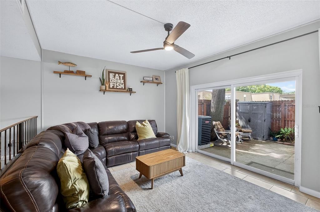 Active With Contract: $225,000 (2 beds, 1 baths, 1266 Square Feet)