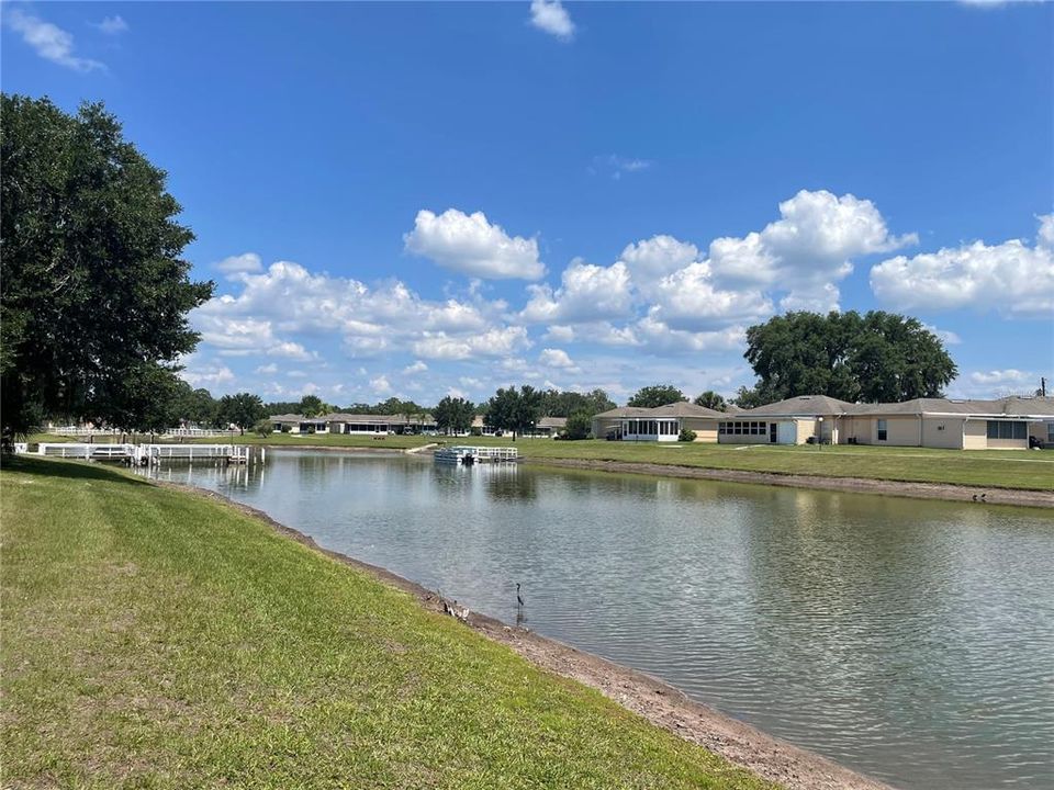 For Sale: $93,900 (1 beds, 1 baths, 648 Square Feet)