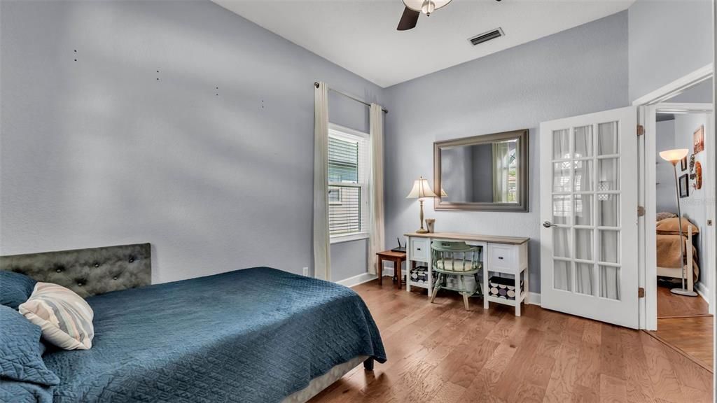 Active With Contract: $564,900 (5 beds, 3 baths, 2704 Square Feet)