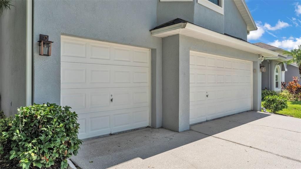 Active With Contract: $564,900 (5 beds, 3 baths, 2704 Square Feet)