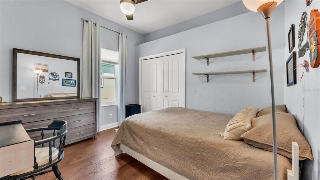 Active With Contract: $564,900 (5 beds, 3 baths, 2704 Square Feet)