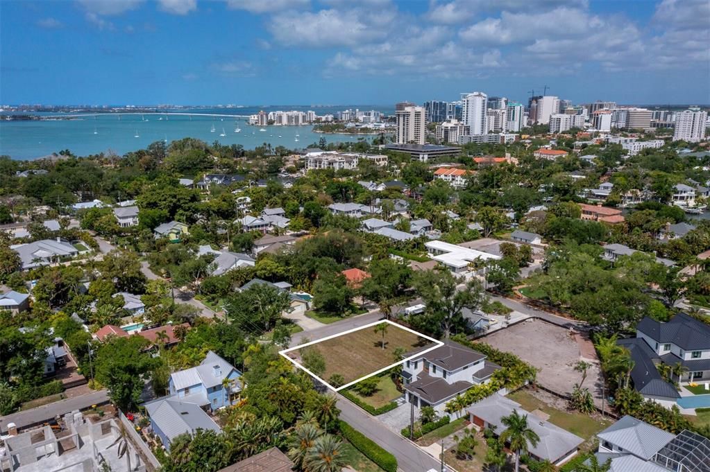 待售: $1,300,000 (0.20 acres)