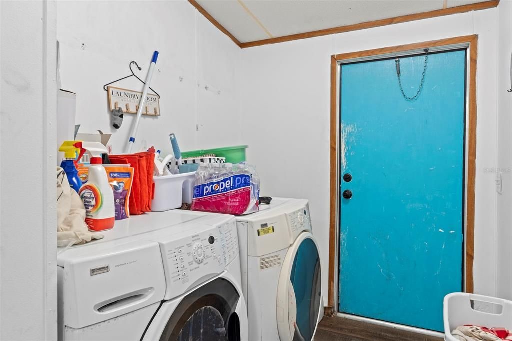 En Venta: $140,000 (3 camas, 2 baños, 1056 Pies cuadrados)