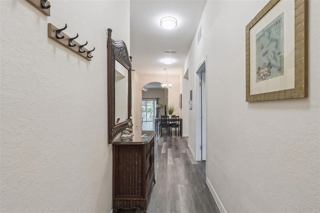 En Venta: $219,000 (3 camas, 2 baños, 1227 Pies cuadrados)