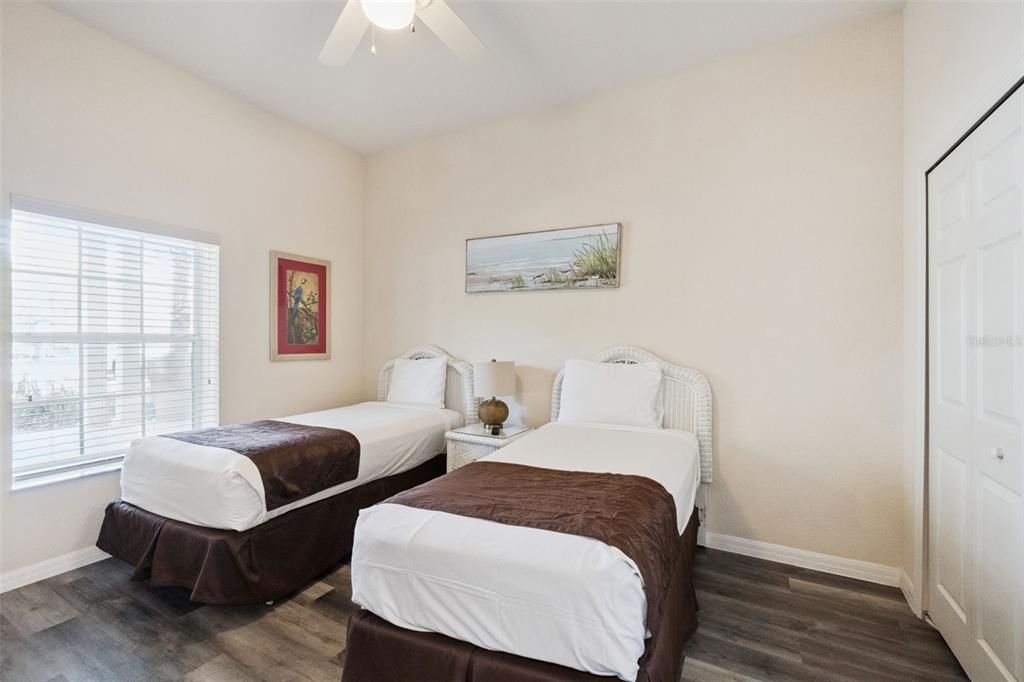 En Venta: $219,000 (3 camas, 2 baños, 1227 Pies cuadrados)