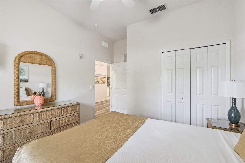 En Venta: $219,000 (3 camas, 2 baños, 1227 Pies cuadrados)