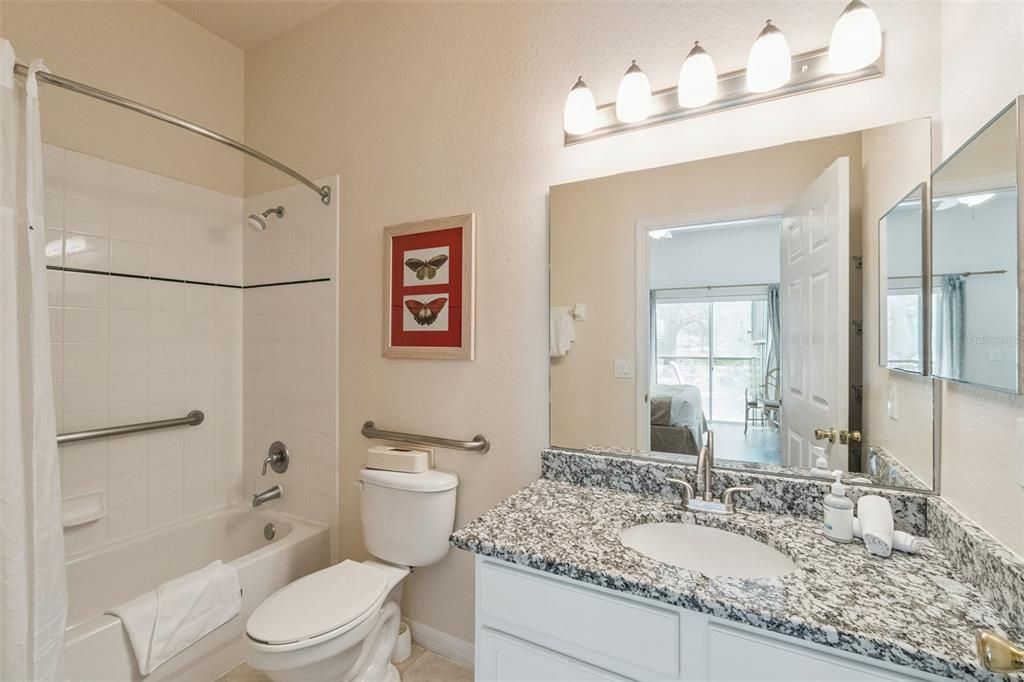 En Venta: $219,000 (3 camas, 2 baños, 1227 Pies cuadrados)