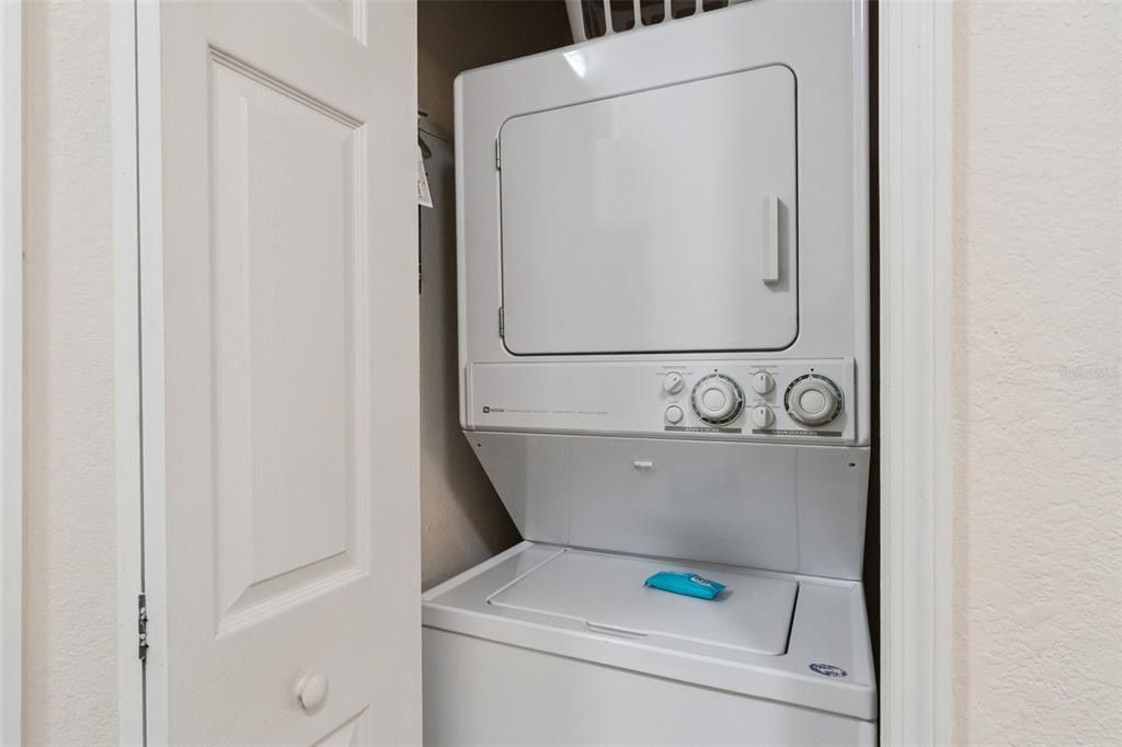 En Venta: $219,000 (3 camas, 2 baños, 1227 Pies cuadrados)