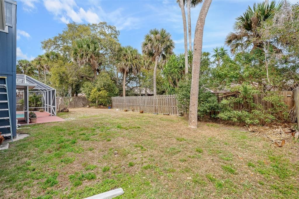 Activo con contrato: $375,000 (3 camas, 2 baños, 2016 Pies cuadrados)