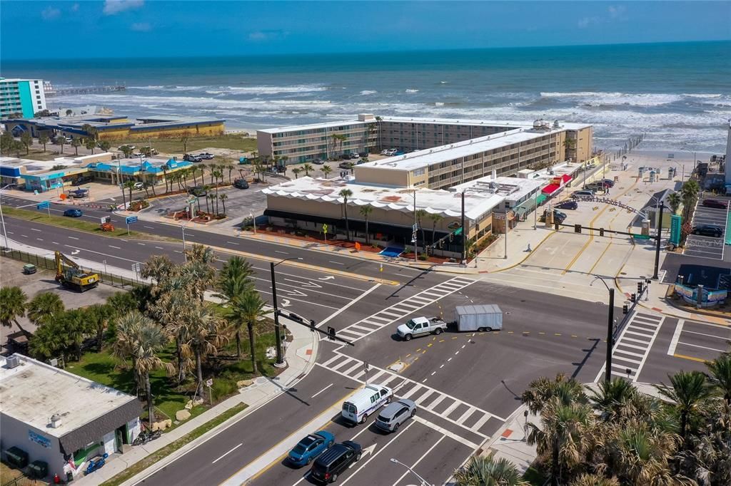 Active With Contract: $90,000 (0 beds, 1 baths, 344 Square Feet)