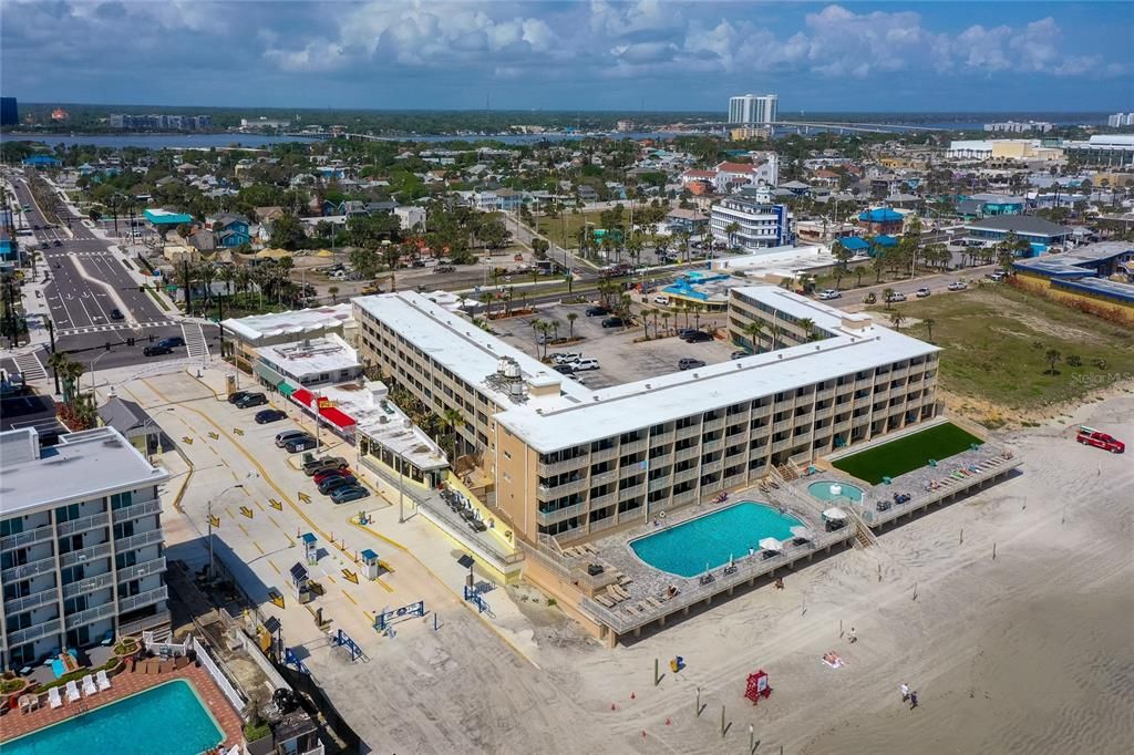 Active With Contract: $90,000 (0 beds, 1 baths, 344 Square Feet)