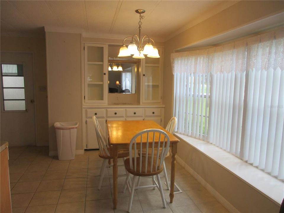 На продажу: $124,900 (2 спален, 2 ванн, 805 Квадратных фут)