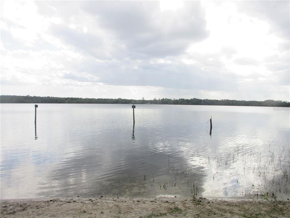 На продажу: $124,900 (2 спален, 2 ванн, 805 Квадратных фут)