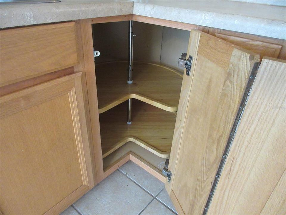 На продажу: $124,900 (2 спален, 2 ванн, 805 Квадратных фут)