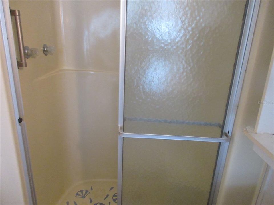 На продажу: $124,900 (2 спален, 2 ванн, 805 Квадратных фут)