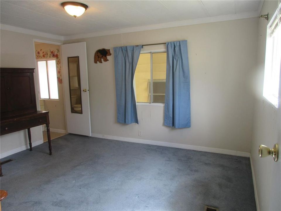 На продажу: $124,900 (2 спален, 2 ванн, 805 Квадратных фут)