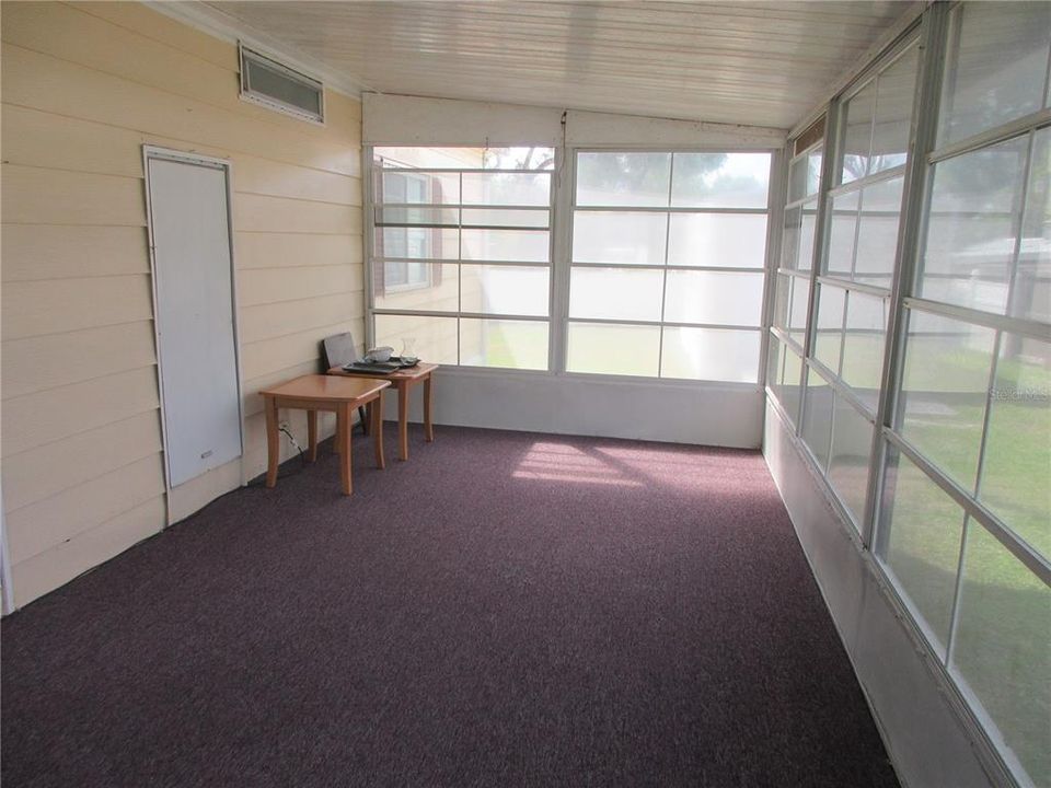 На продажу: $124,900 (2 спален, 2 ванн, 805 Квадратных фут)