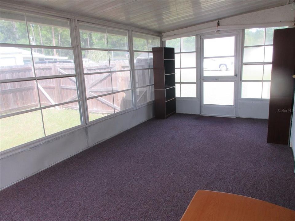 На продажу: $124,900 (2 спален, 2 ванн, 805 Квадратных фут)