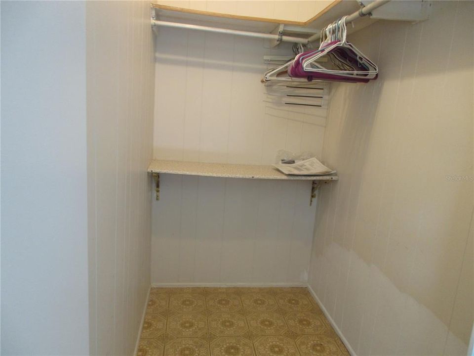 На продажу: $124,900 (2 спален, 2 ванн, 805 Квадратных фут)