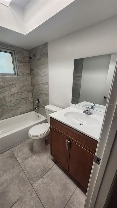 В аренду: $1,650 (3 спален, 2 ванн, 1026 Квадратных фут)