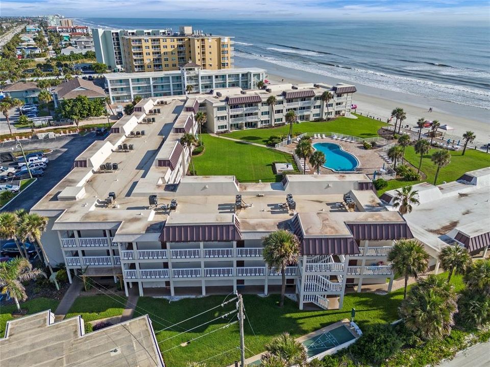 Activo con contrato: $450,000 (2 camas, 2 baños, 1045 Pies cuadrados)
