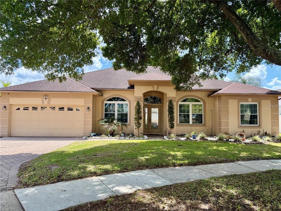 For Rent: $3,600 (4 beds, 3 baths, 2355 Square Feet)