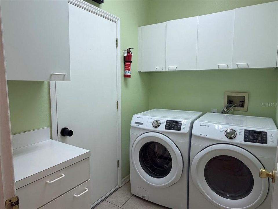 For Rent: $3,600 (4 beds, 3 baths, 2355 Square Feet)