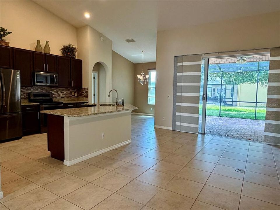 For Rent: $3,600 (4 beds, 3 baths, 2355 Square Feet)