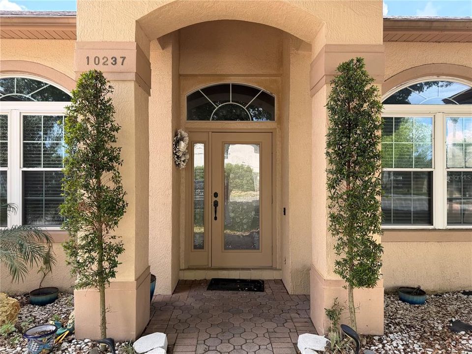 For Rent: $3,600 (4 beds, 3 baths, 2355 Square Feet)
