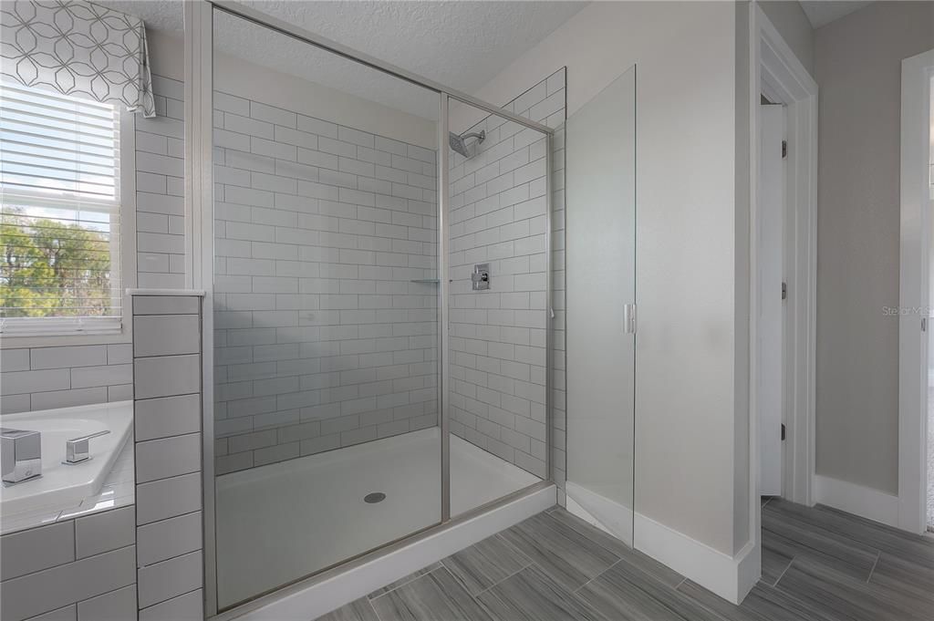 Active With Contract: $574,500 (4 beds, 2 baths, 2775 Square Feet)