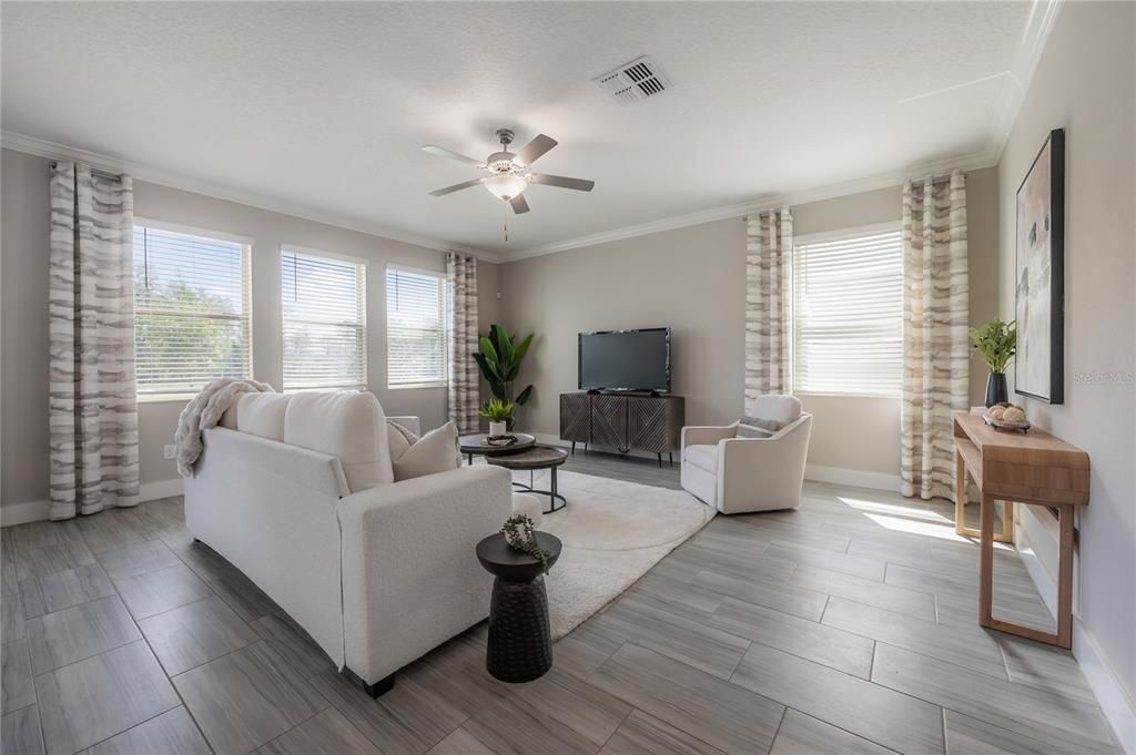 Active With Contract: $574,500 (4 beds, 2 baths, 2775 Square Feet)