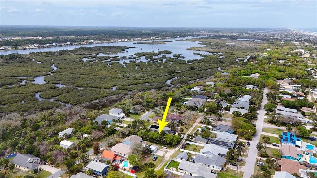 На продажу: $165,000 (0.18 acres)