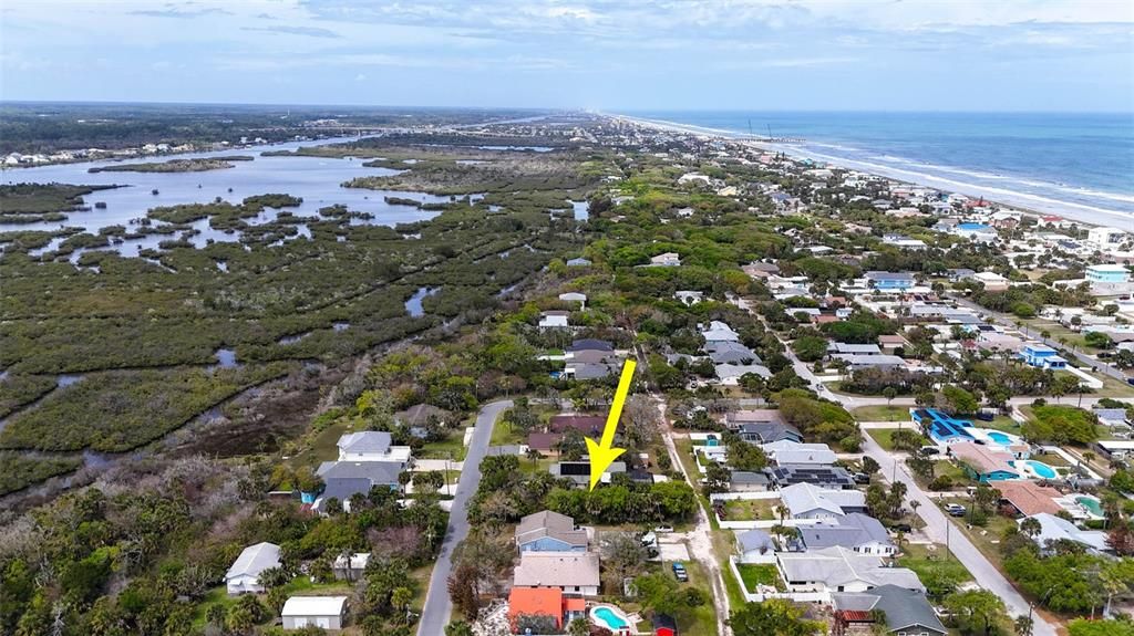 На продажу: $165,000 (0.18 acres)