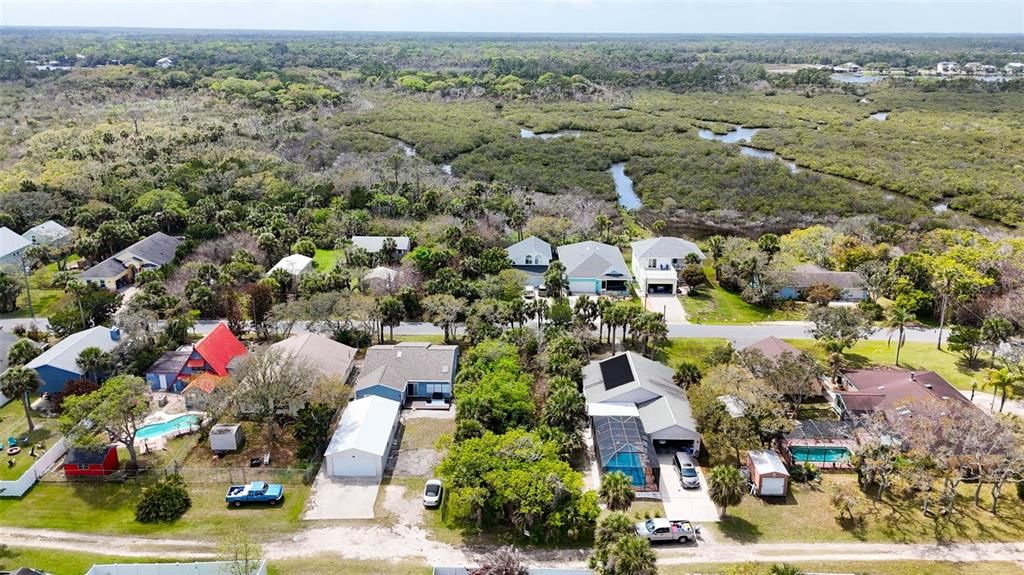 На продажу: $165,000 (0.18 acres)