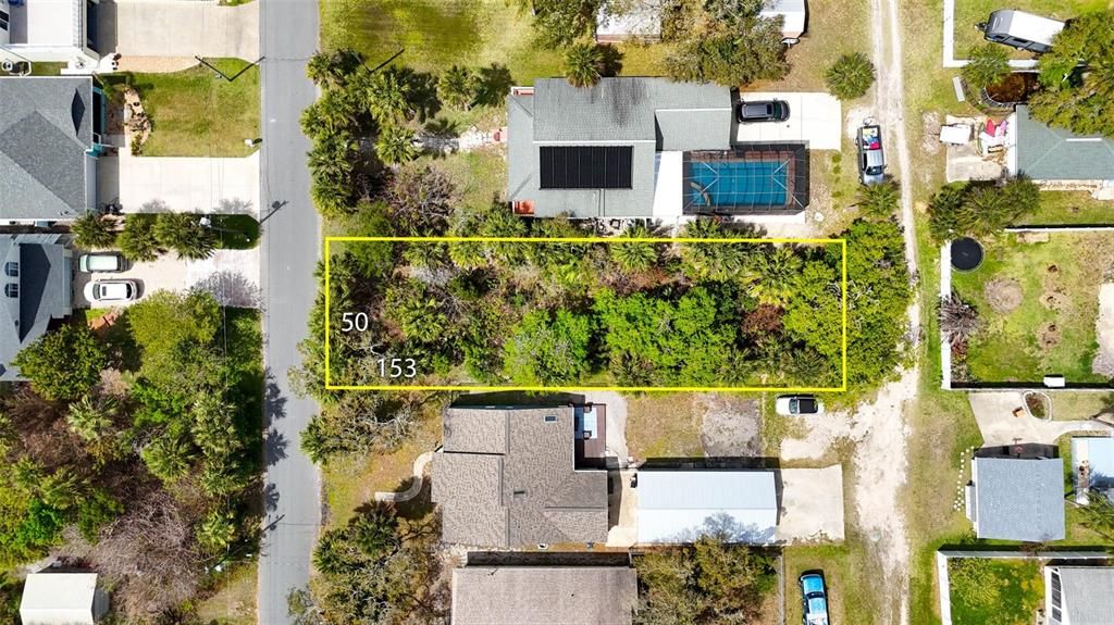 На продажу: $165,000 (0.18 acres)