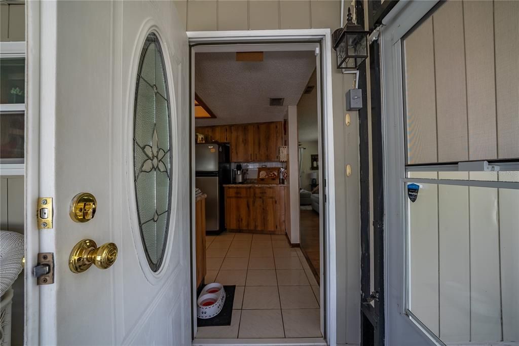 На продажу: $160,000 (2 спален, 2 ванн, 1008 Квадратных фут)