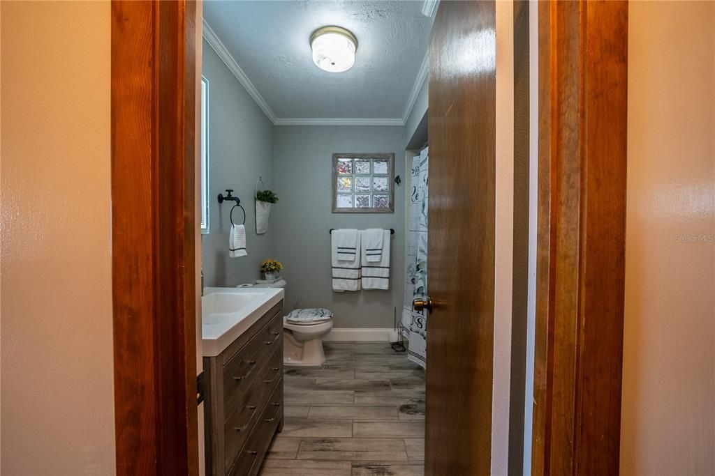 На продажу: $160,000 (2 спален, 2 ванн, 1008 Квадратных фут)