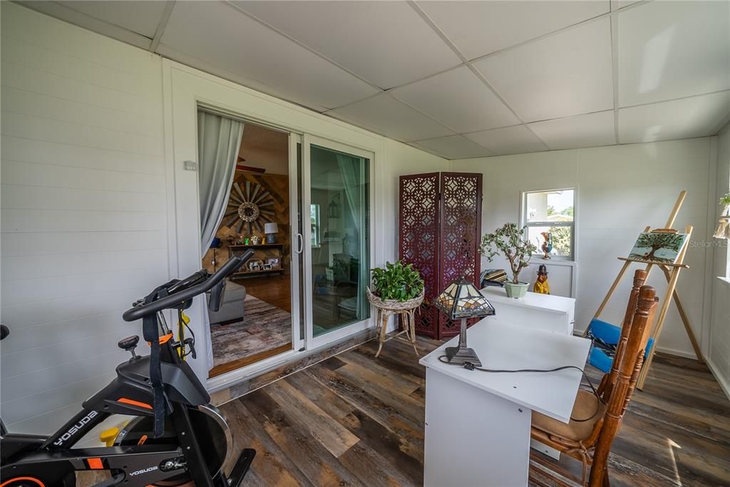 На продажу: $160,000 (2 спален, 2 ванн, 1008 Квадратных фут)