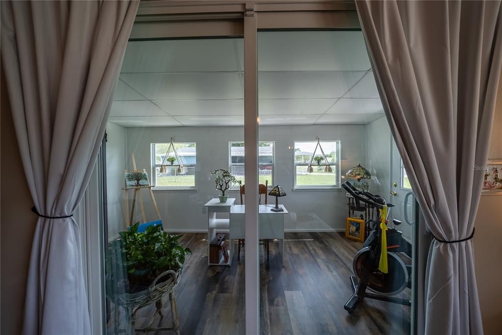 На продажу: $160,000 (2 спален, 2 ванн, 1008 Квадратных фут)