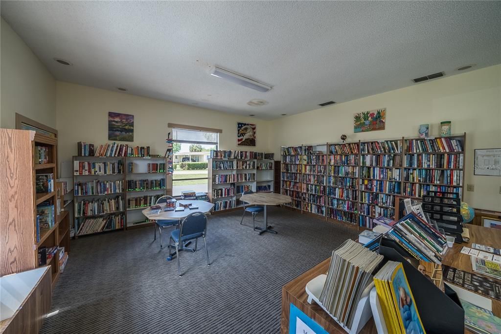 На продажу: $160,000 (2 спален, 2 ванн, 1008 Квадратных фут)