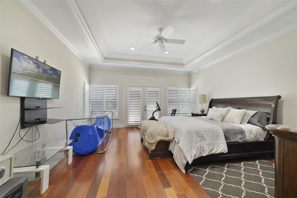 For Sale: $1,625,000 (5 beds, 5 baths, 4213 Square Feet)