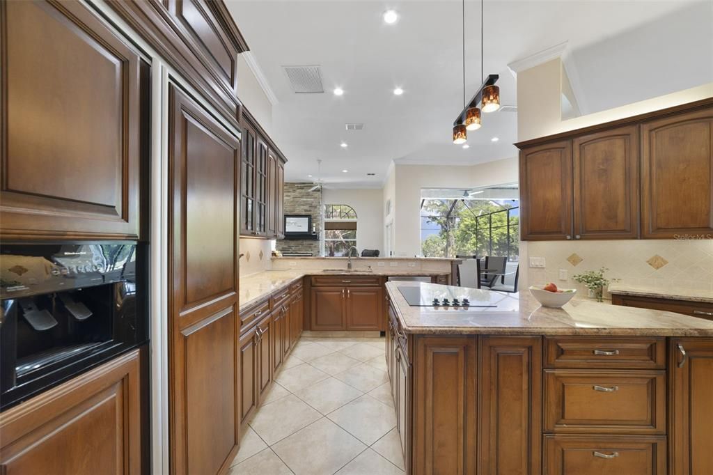 For Sale: $1,625,000 (5 beds, 5 baths, 4213 Square Feet)