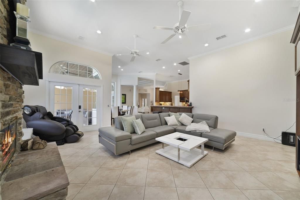 For Sale: $1,625,000 (5 beds, 5 baths, 4213 Square Feet)