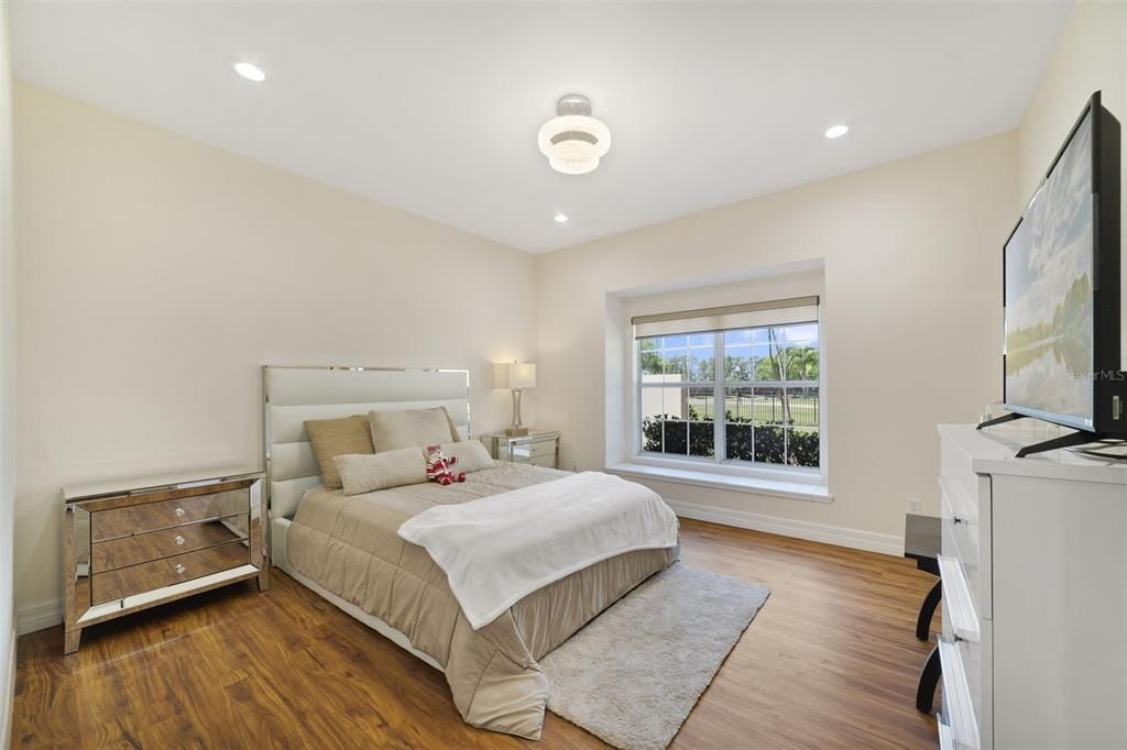 For Sale: $1,625,000 (5 beds, 5 baths, 4213 Square Feet)