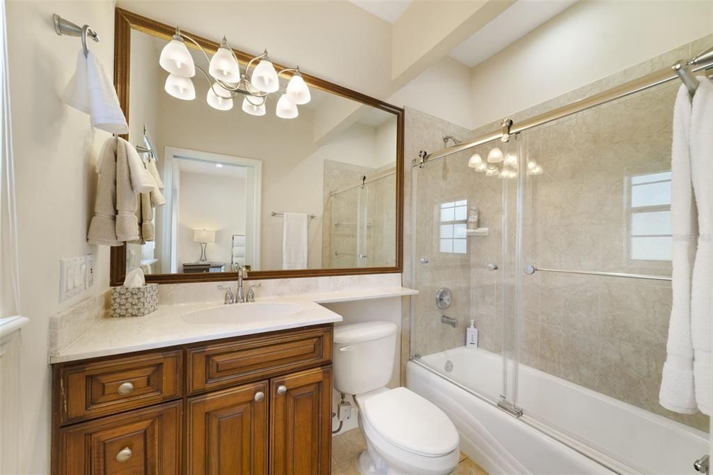 For Sale: $1,625,000 (5 beds, 5 baths, 4213 Square Feet)