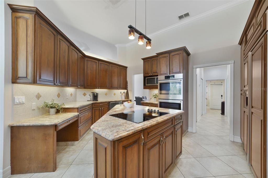 For Sale: $1,625,000 (5 beds, 5 baths, 4213 Square Feet)