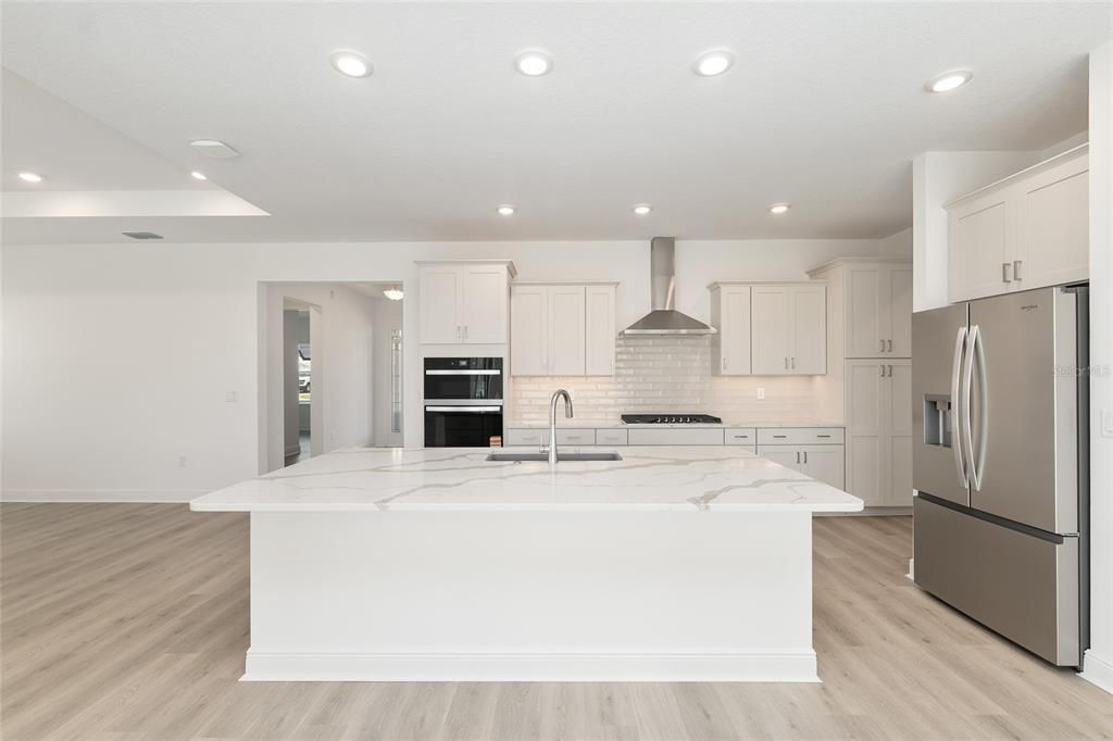 For Sale: $539,485 (2 beds, 2 baths, 2145 Square Feet)