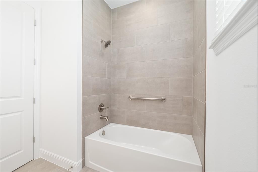 For Sale: $539,485 (2 beds, 2 baths, 2145 Square Feet)
