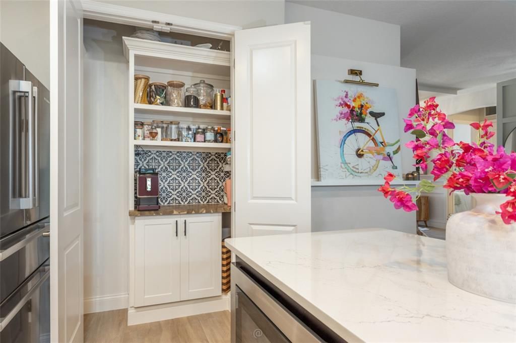 На продажу: $539,900 (3 спален, 3 ванн, 1843 Квадратных фут)