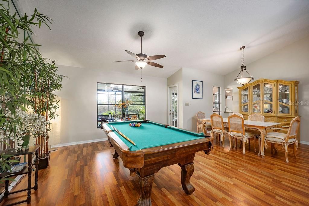 For Sale: $860,000 (3 beds, 2 baths, 1996 Square Feet)